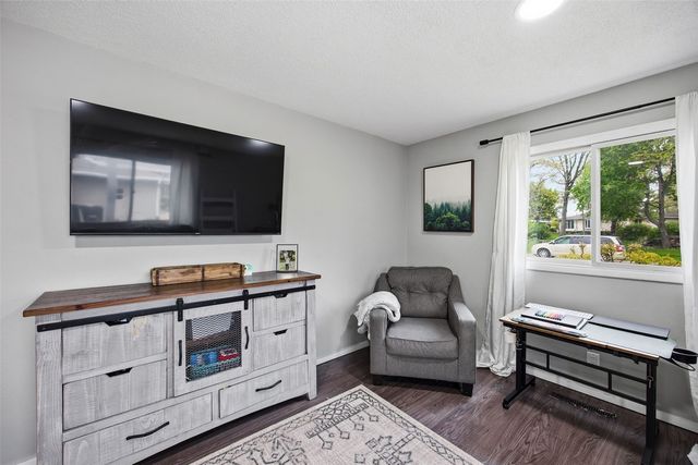 2332 Fairlane Drive NE, Cedar Rapids, IA 52402
