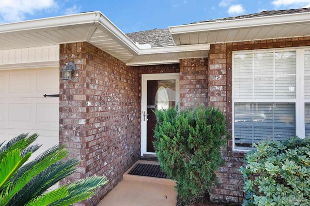 689 Mozingo Ln, Pensacola, FL 32514