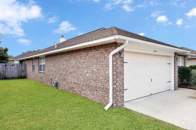 689 Mozingo Ln, Pensacola, FL 32514