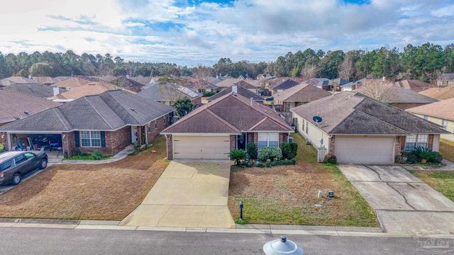 689 Mozingo Ln, Pensacola, FL 32514