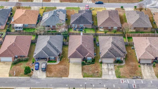 689 Mozingo Ln, Pensacola, FL 32514