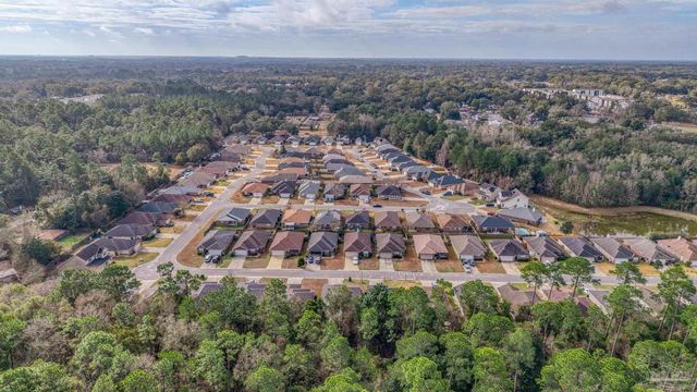 689 Mozingo Ln, Pensacola, FL 32514