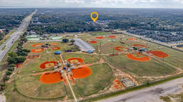 689 Mozingo Ln, Pensacola, FL 32514