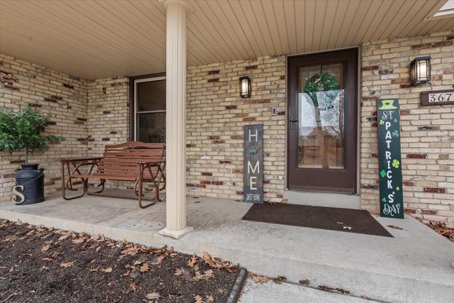 3675 S Poplar ROAD, New Berlin, WI 53151