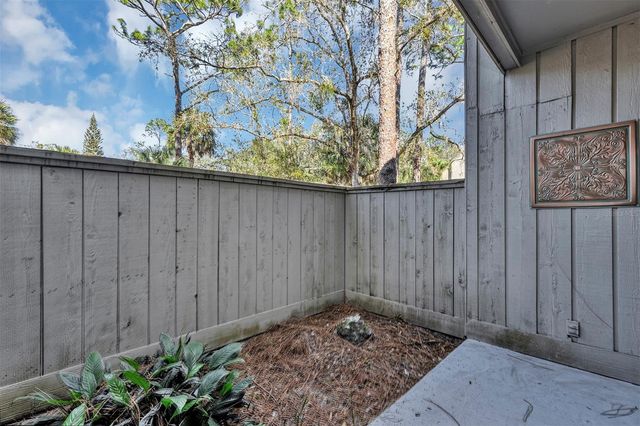 111 CROWN OAKS WAY 111, Longwood, FL 32779