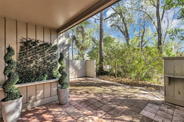 111 CROWN OAKS WAY 111, Longwood, FL 32779