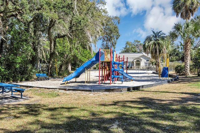 111 CROWN OAKS WAY 111, Longwood, FL 32779