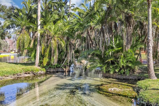 111 CROWN OAKS WAY 111, Longwood, FL 32779