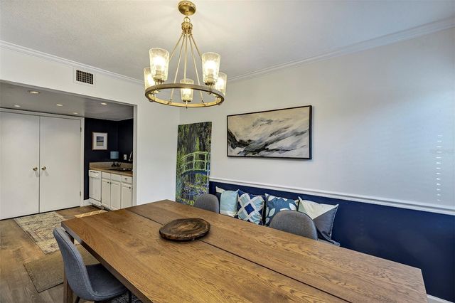 111 CROWN OAKS WAY 111, Longwood, FL 32779