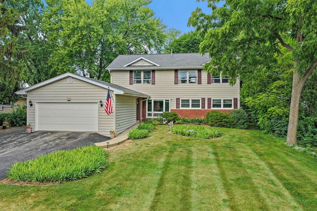 910 Division Street, Barrington, IL 60010