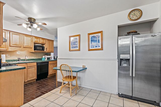 910 Division Street, Barrington, IL 60010