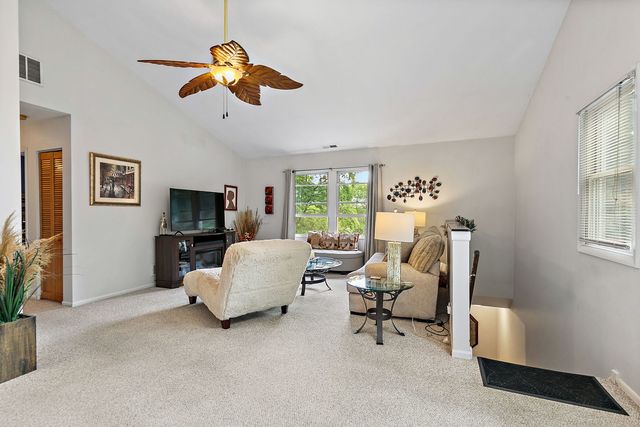 910 Division Street, Barrington, IL 60010