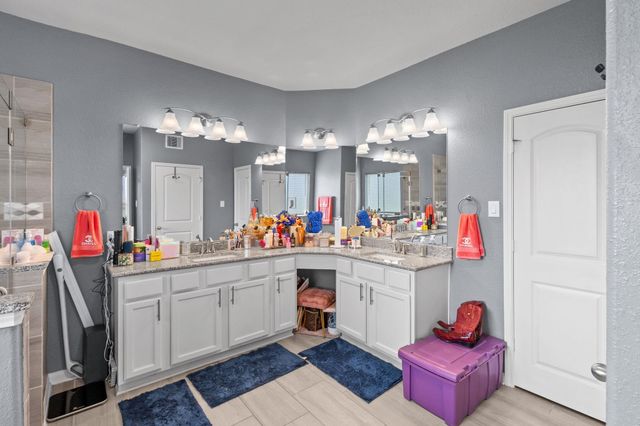 2375 Diamond D Dr., Beaumont, TX 77713