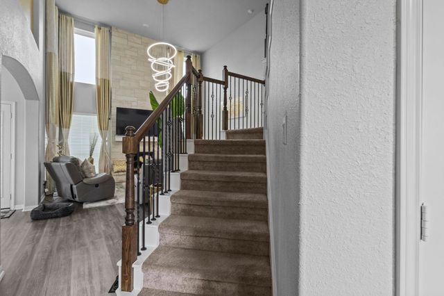 2375 Diamond D Dr., Beaumont, TX 77713