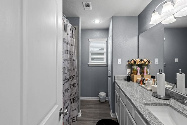 2375 Diamond D Dr., Beaumont, TX 77713