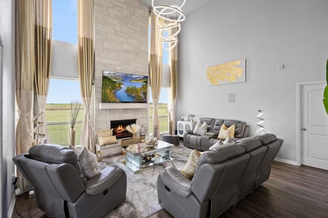 2375 Diamond D Dr., Beaumont, TX 77713