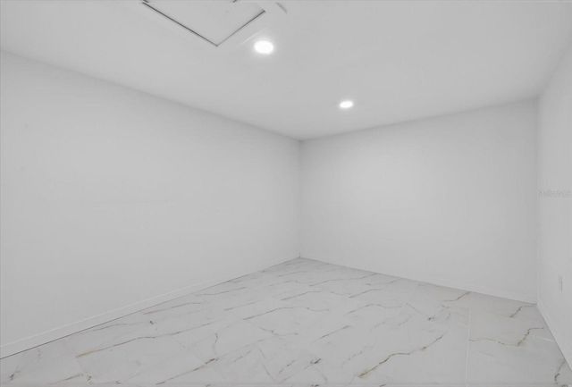 8915 SABODA COURT, Tampa, FL 33634