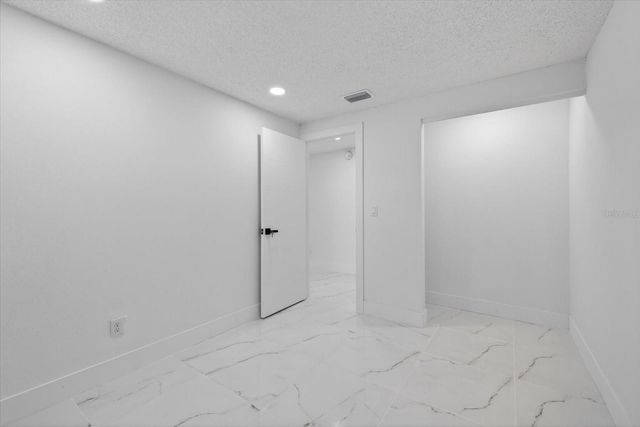 8915 SABODA COURT, Tampa, FL 33634