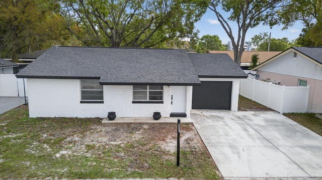 8915 SABODA COURT, Tampa, FL 33634