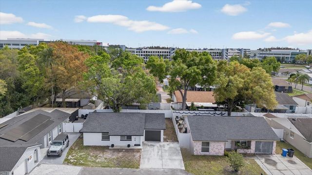 8915 SABODA COURT, Tampa, FL 33634