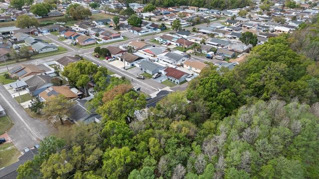 8915 SABODA COURT, Tampa, FL 33634