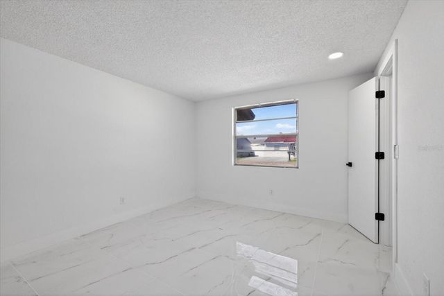 8915 SABODA COURT, Tampa, FL 33634