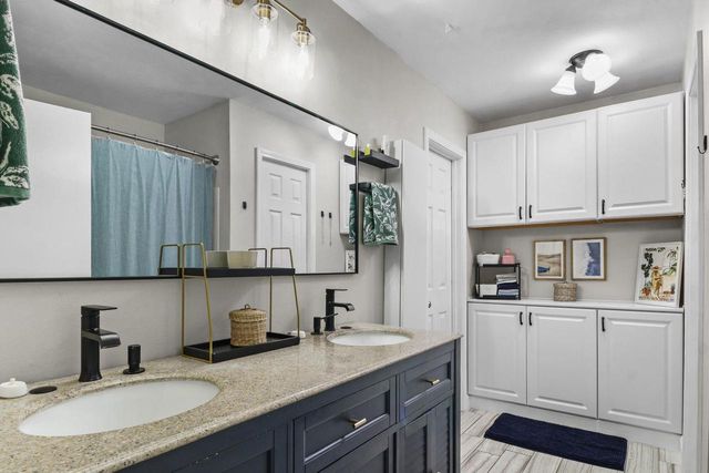 6305 Jacobs Way, Madison, WI 53711