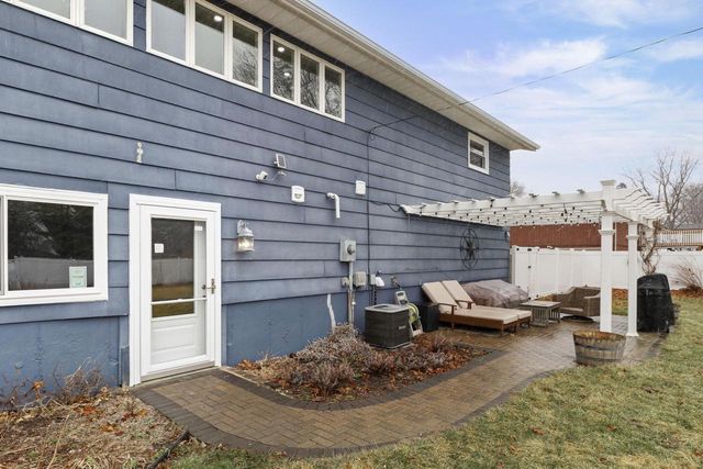 6305 Jacobs Way, Madison, WI 53711