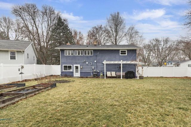 6305 Jacobs Way, Madison, WI 53711