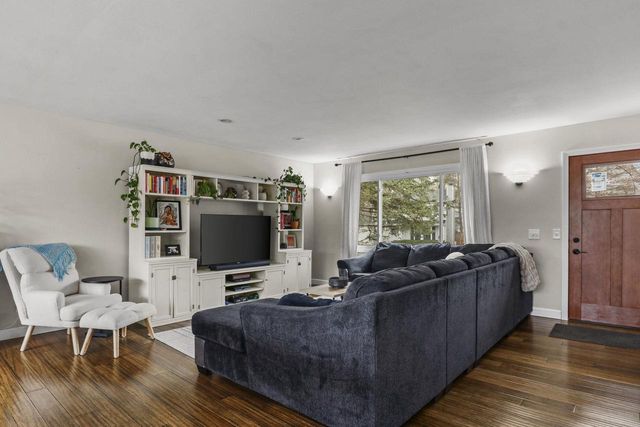 6305 Jacobs Way, Madison, WI 53711