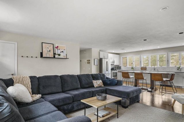 6305 Jacobs Way, Madison, WI 53711