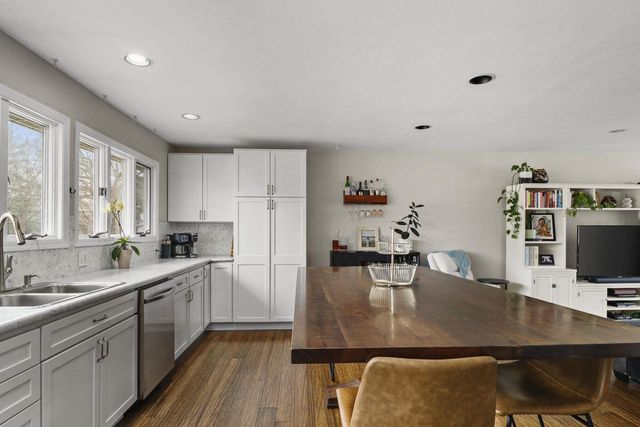 6305 Jacobs Way, Madison, WI 53711