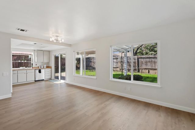 10049 Elgin River Ct, Rancho Cordova, CA 95670