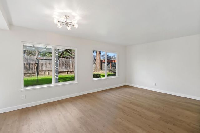 10049 Elgin River Ct, Rancho Cordova, CA 95670