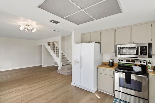 10049 Elgin River Ct, Rancho Cordova, CA 95670