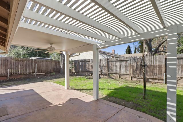 10049 Elgin River Ct, Rancho Cordova, CA 95670