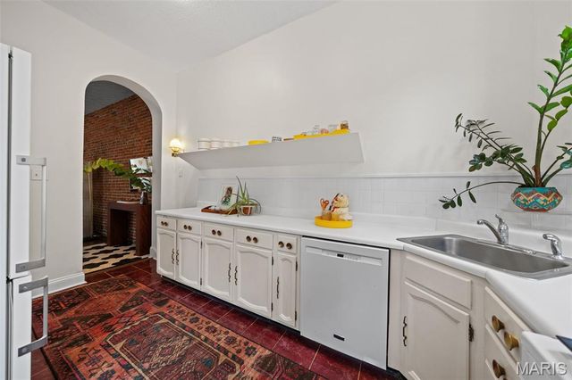 1322 S 10th Street, St Louis, MO 63104