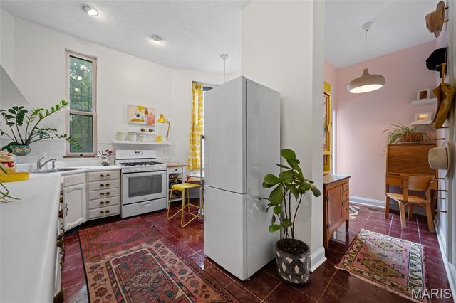 1322 S 10th Street, St Louis, MO 63104