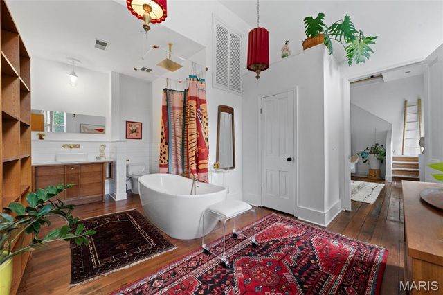 1322 S 10th Street, St Louis, MO 63104