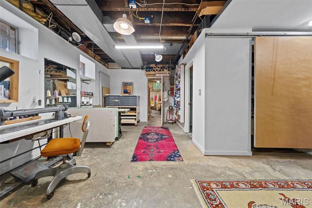 1322 S 10th Street, St Louis, MO 63104