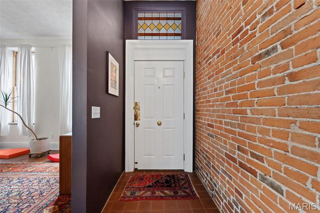 1322 S 10th Street, St Louis, MO 63104