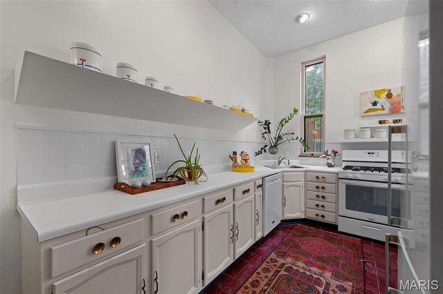 1322 S 10th Street, St Louis, MO 63104