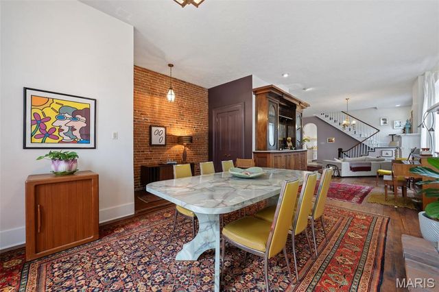 1322 S 10th Street, St Louis, MO 63104
