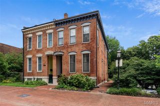 1322 S 10th Street, St Louis, MO 63104