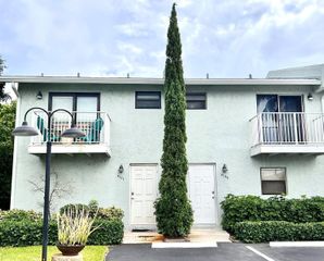 4103 NE 21st Terrace, Lighthouse Point, FL 33064