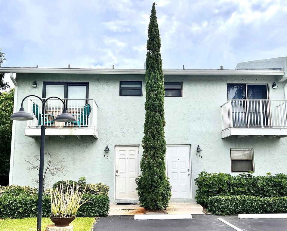 4103 NE 21st Terrace, Lighthouse Point, FL 33064