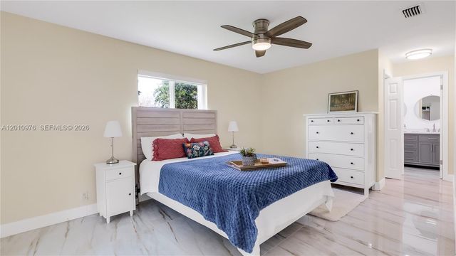 1621 NW 85th Way, Plantation, FL 33322