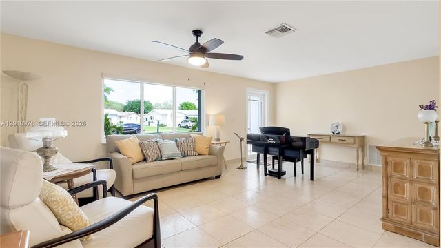 1621 NW 85th Way, Plantation, FL 33322