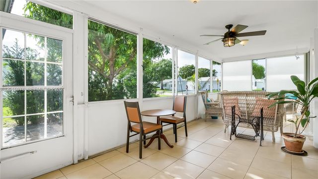 1621 NW 85th Way, Plantation, FL 33322