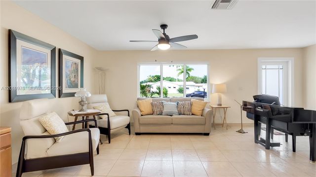1621 NW 85th Way, Plantation, FL 33322